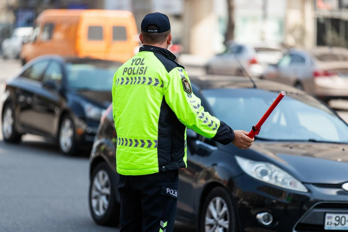 Polisin saxla əmrinə tabe olmayan sürücüləri hansı cəza gözləyir?