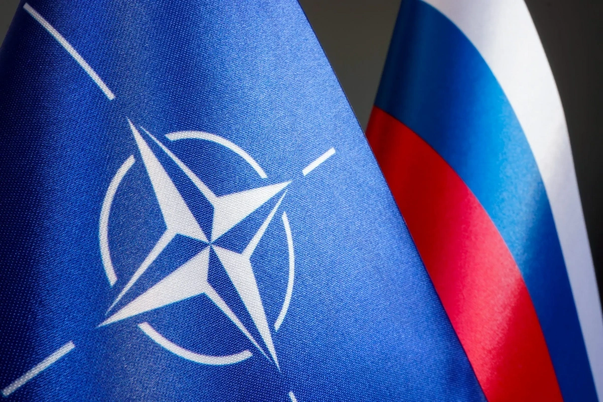 Стало известно о планах НАТО пересмотреть отношения с Россией Стало известно о планах НАТО пересмотреть отношения с Россией