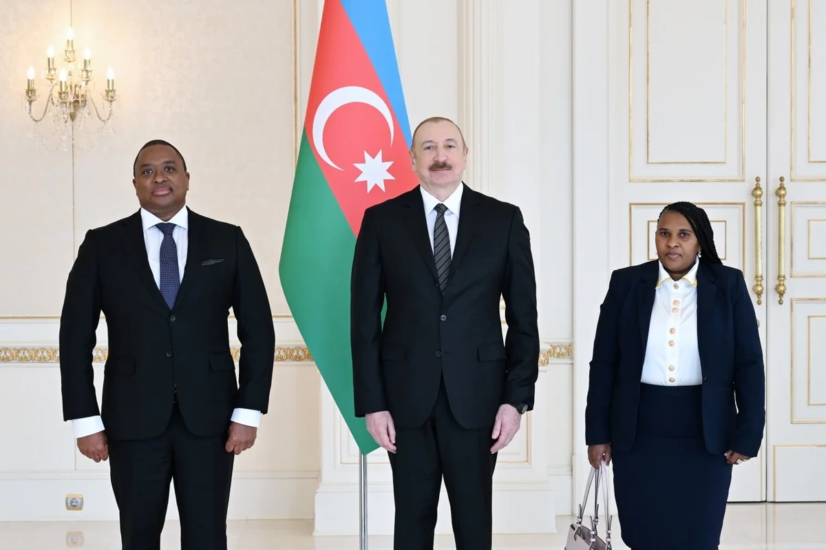 İlham Əliyev Esvatininin Azərbaycana yeni təyin olunmuş səfirini qəbul edib