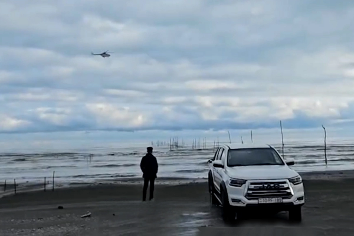 Astarada dənizdə itkin düşmüş balıqçıların axtarışına helikopter cəlb olunub