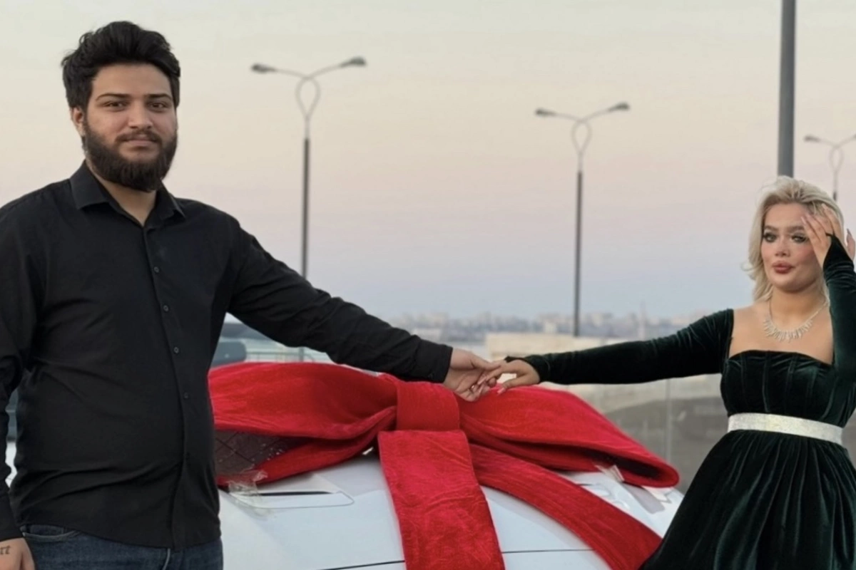 Blogger Elnur Jalina həyat yoldaşına 50 min manat dəyərində sürpriz edib