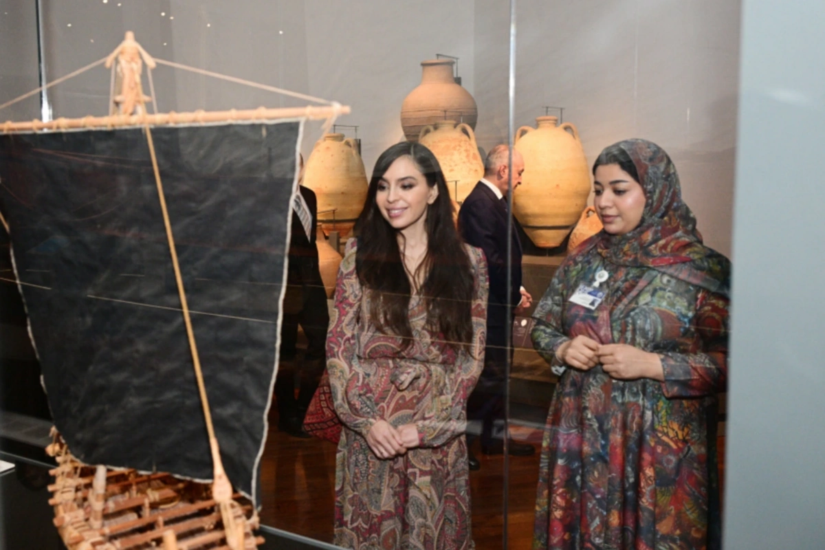 Вице-президент Фонда Гейдара Алиева Лейла Алиева посетила Национальный музей Омана и рынок Матрах в Маскате