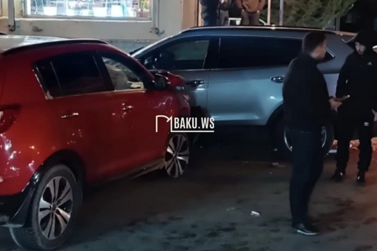 Biləcəridə ağır qəza: İki avtomobil TOQQUŞDU