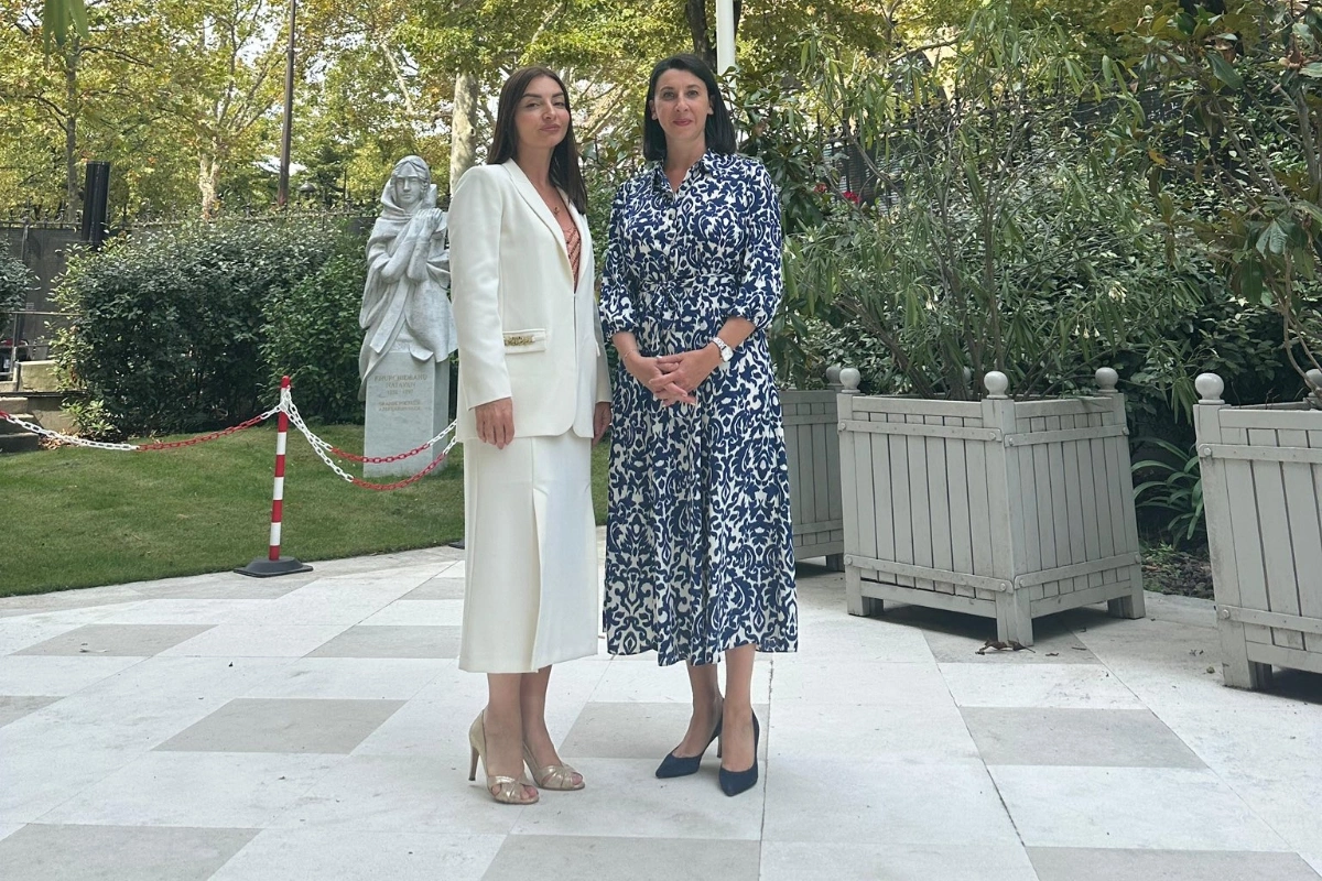 Leyla Abdullayeva Fransanın Azərbaycana yeni təyin olunmuş səfiri ilə görüşüb