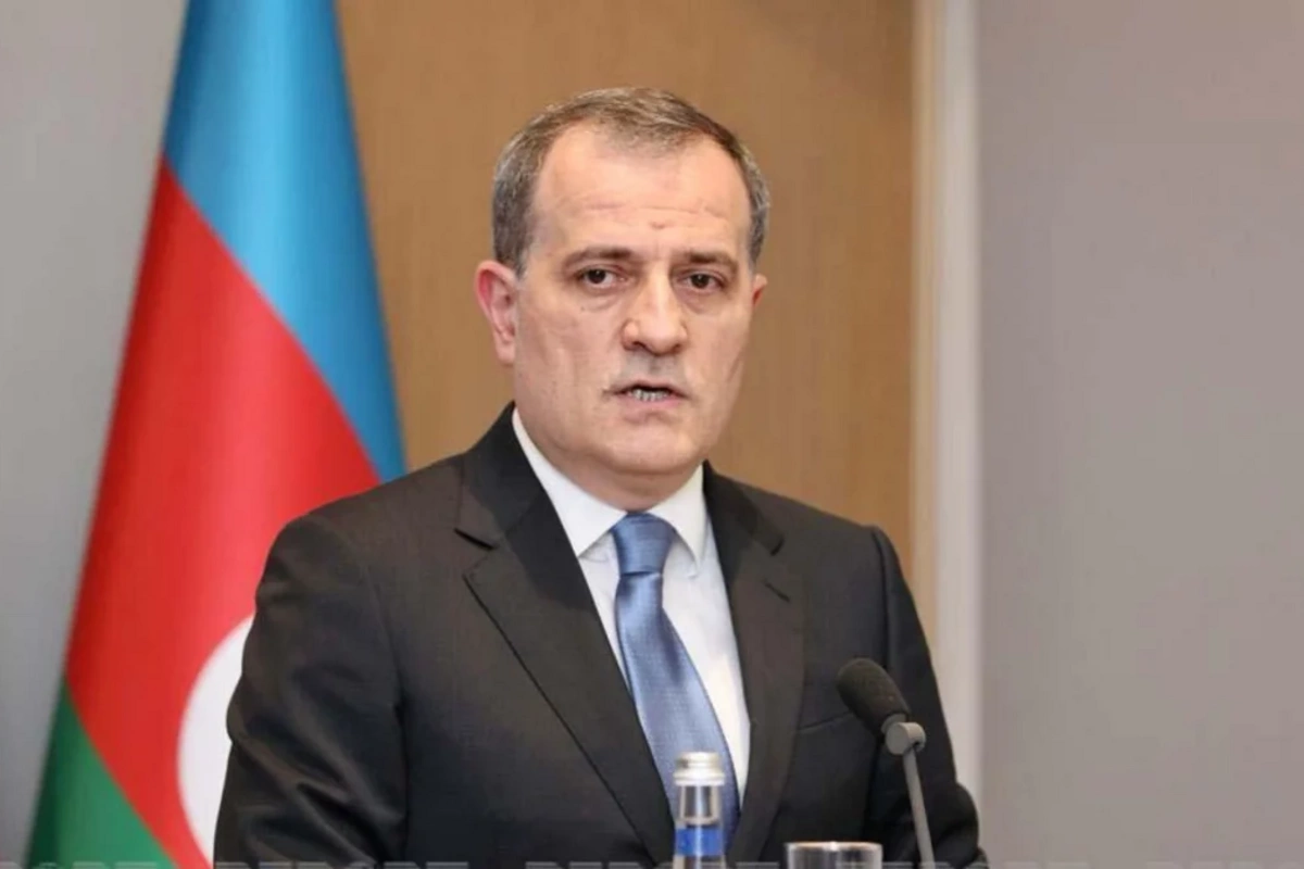 Ceyhun Bayramov Ukrayna Bərpa Konfransında iştirak üçün Polşaya gedib