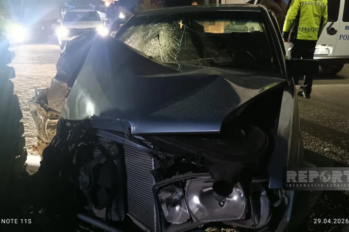 Tovuzda avtomobil divara çırpılıb, üç nəfər xəsarət alıb