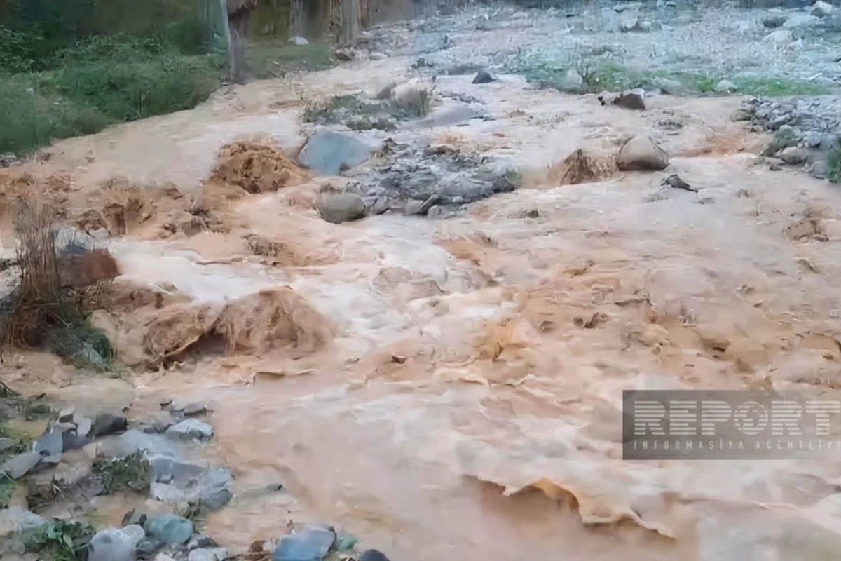 Naxçıvanda bir sıra çaylardan sel keçib