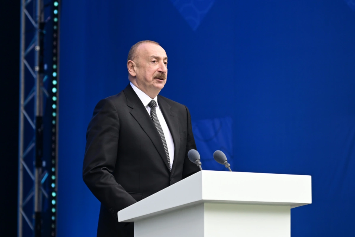 Prezidentin sosial şəbəkə hesablarında Laçın Aeroportunun açılışından görüntülər paylaşılıb Prezidentin sosial şəbəkə hesablarında Laçın Aeroportunun açılışından görüntülər paylaşılıb