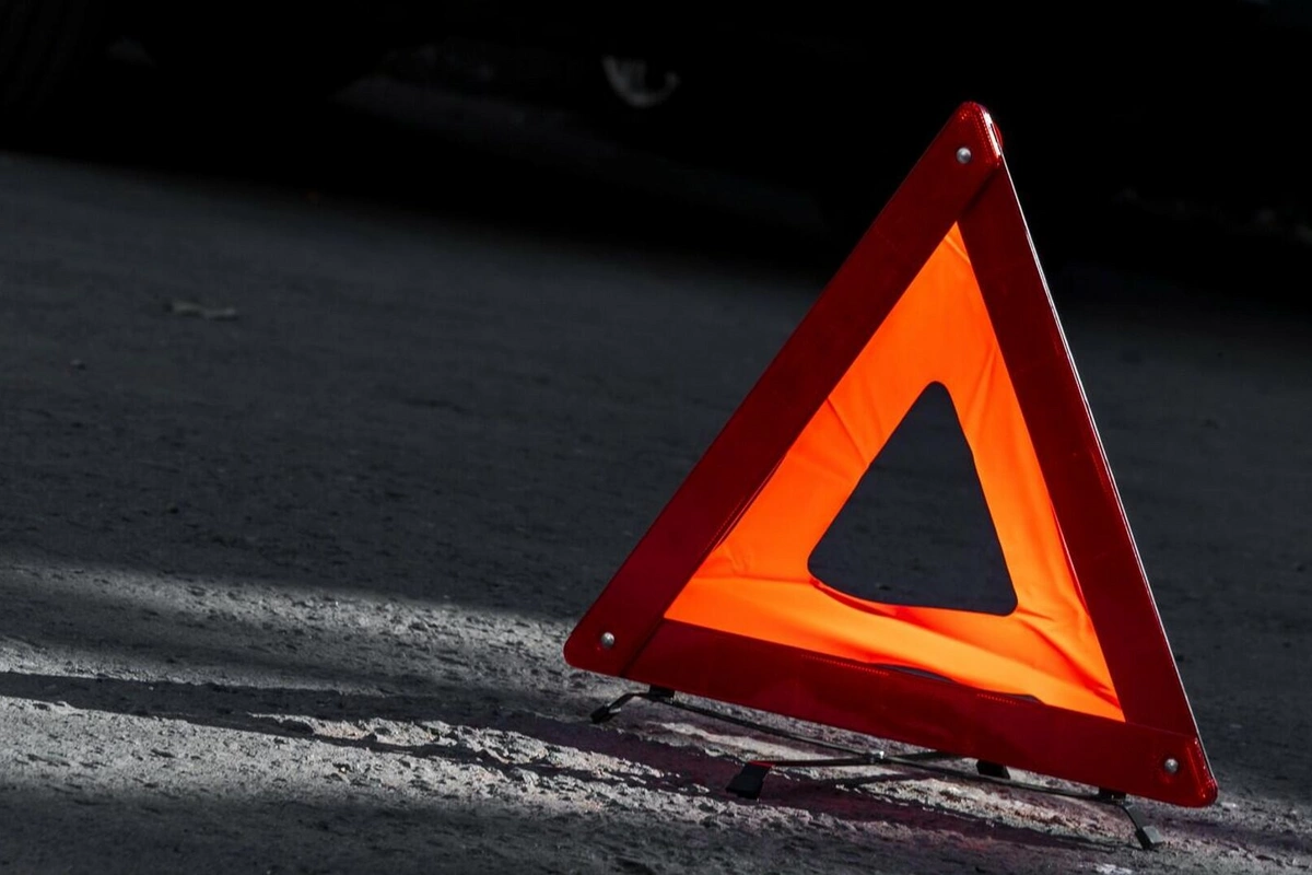 В Баку маршрутный автобус сбил женщину