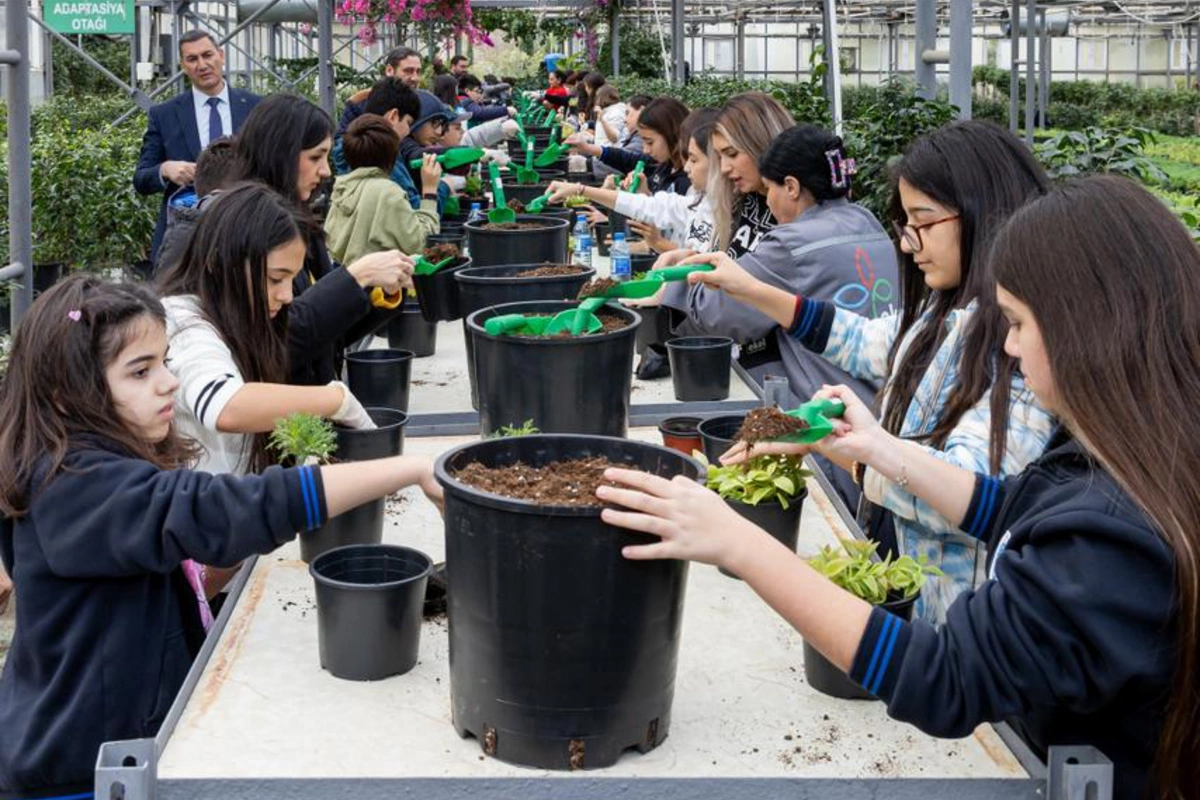 IDEA məktəblilər üçün Ekopark İnnovasiya Mərkəzinə ekskursiya təşkil edib
