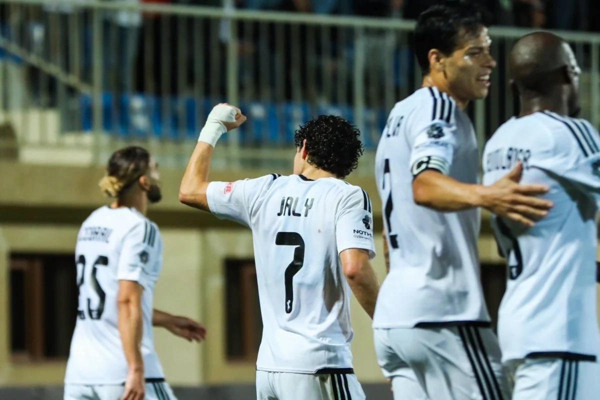Premyer Liqa: Qarabağ 10 nəfərlə Sumqayıta qalib gəlib