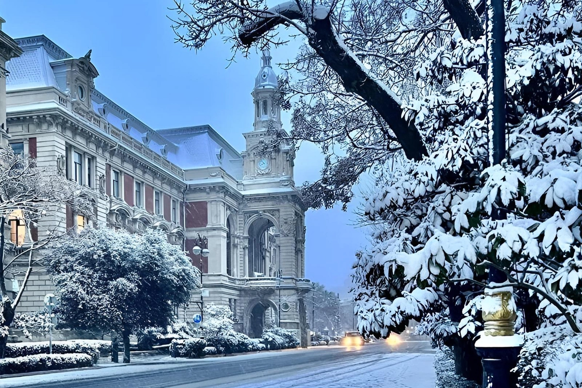 Bakıda qarla bağlı TƏCİLİ MÜŞAVİRƏ - Tapşırıqlar verildi