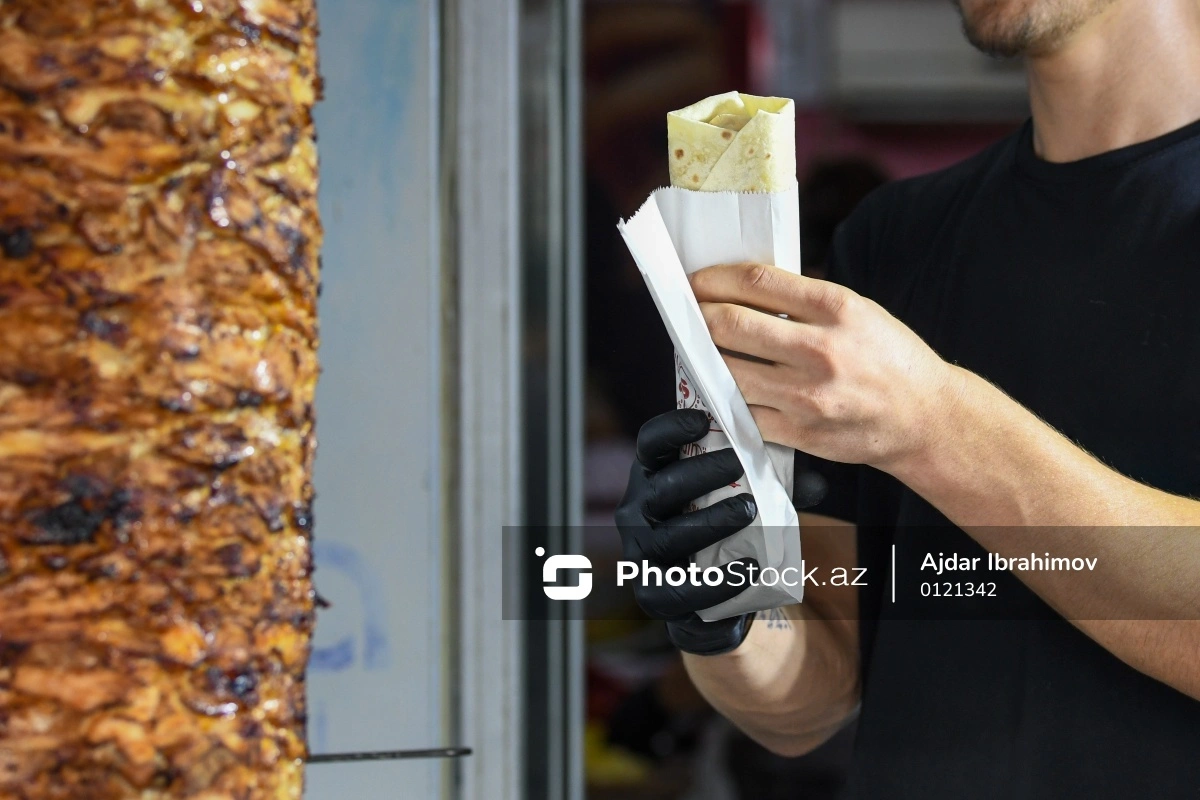 Диетолог напомнила об опасности покупной шаурмы