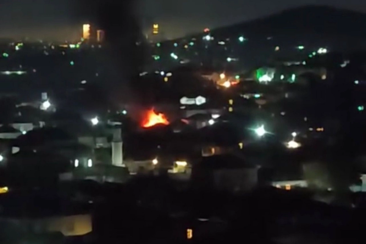 В Масазыре вспыхнул сильный пожар