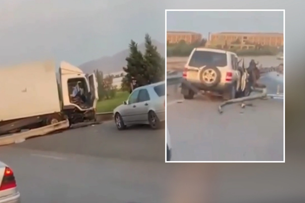 Bakı-Ələt yolunda ağır qəza: Yük maşını əvvəlcə dəmirə, sonra Mitsubishiyə çırpıldı