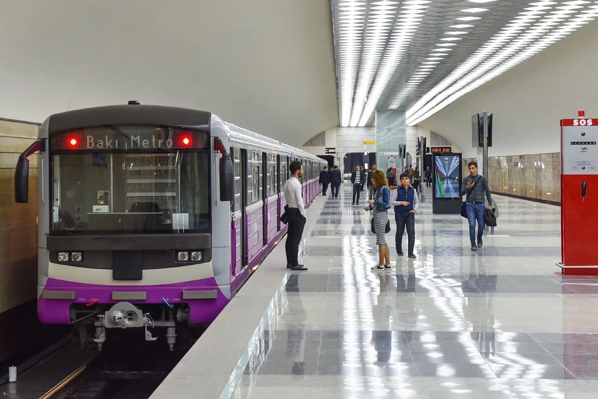 Metropolitendə rəhbər vəzifəyə yeni təyin edilmiş şəxslər işdən çıxıb