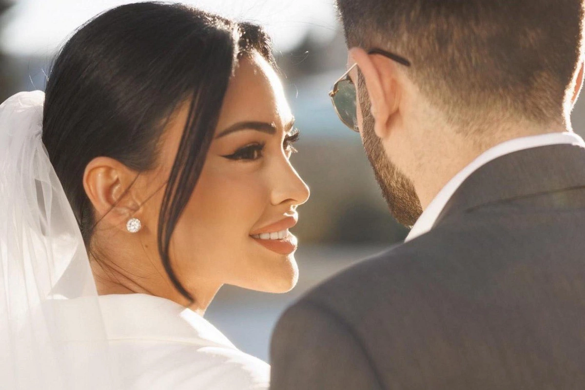 Azərbaycanlı model uzun müddətdən sonra keçmiş həyat yoldaşı və qayınanası ilə bir arada