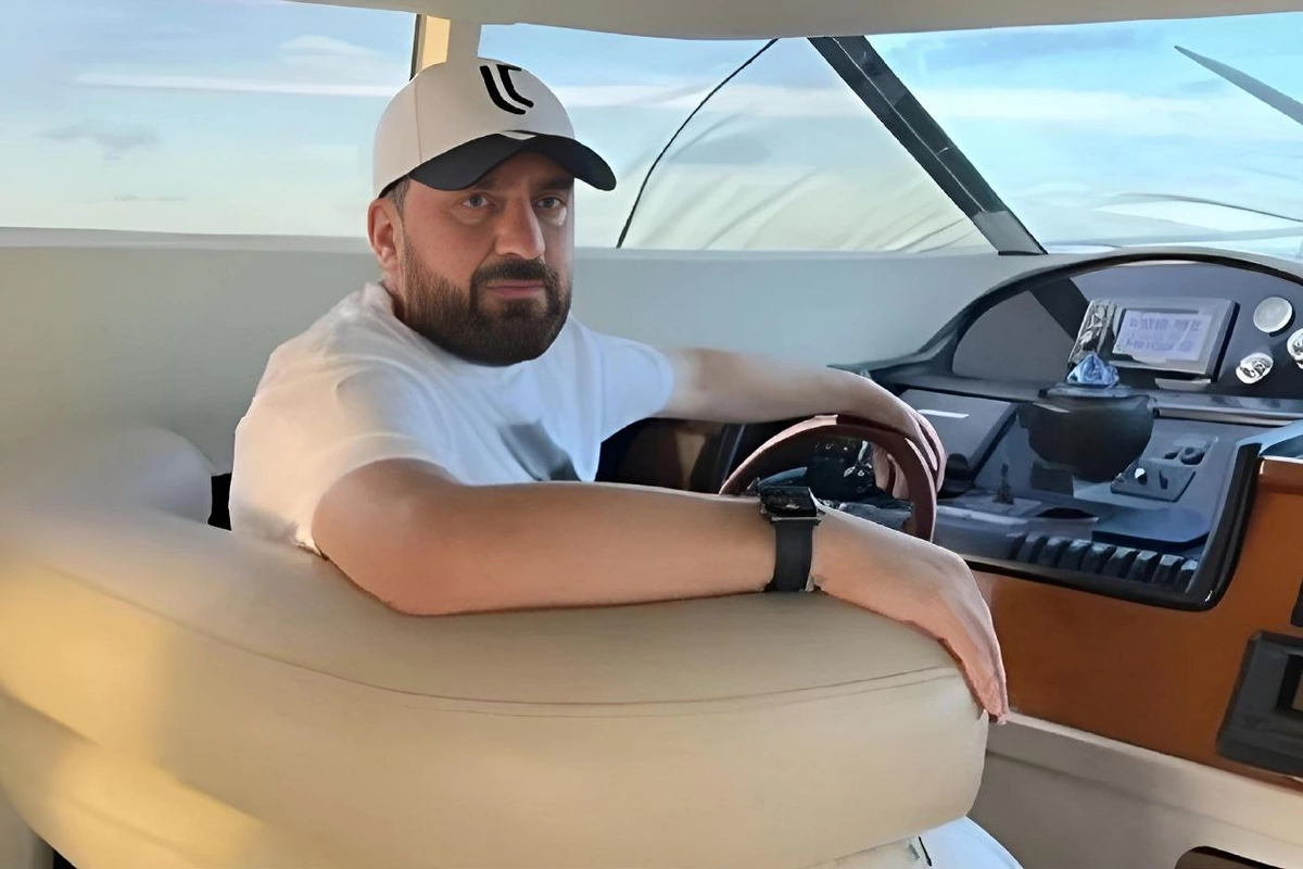 Qumar kralının adamları azadlığa çıxdılar - 8 illik hökm ləğv edildi
