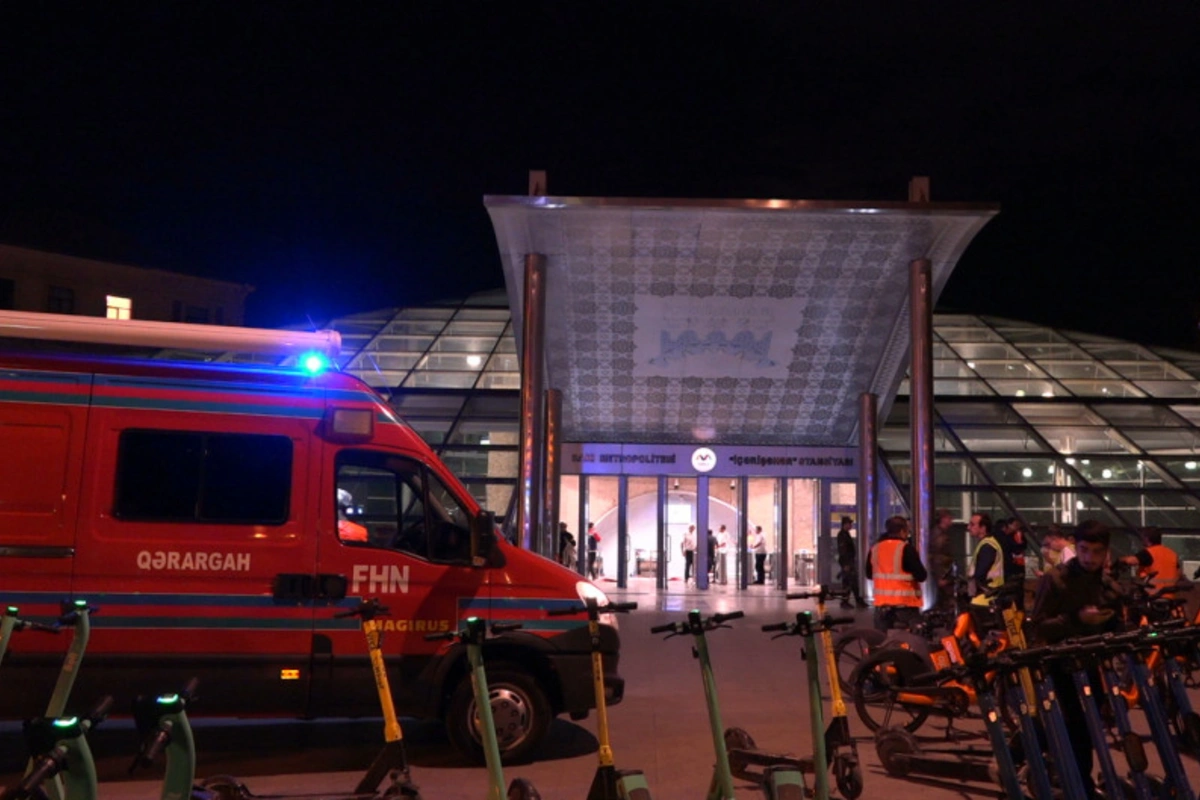 Nazirlik metroda təlim keçirdib Nazirlik metroda təlim keçirdib