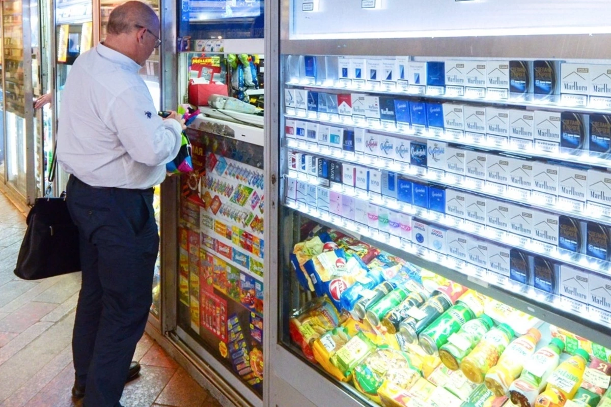 Bakıda 21 yaşlı kişi sevgilisinin işlədiyi marketi qarət etdi