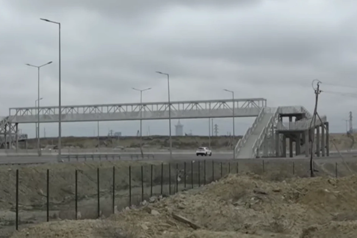 216 nömrəli avtobuslar son dayanacağa niyə getmirlər?