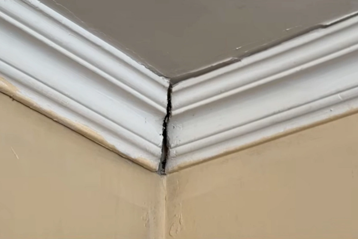 Şamaxıda təhlükə: Ev hər an sakinlərin başına uça bilər