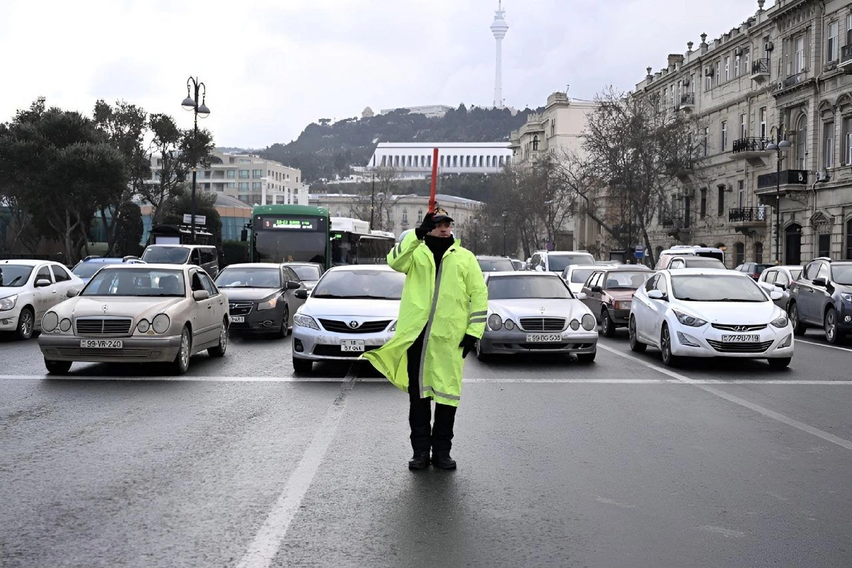 Xocalı soyqırımı qurbanlarının xatirəsi bir dəqiqəlik sükutla yad edilib