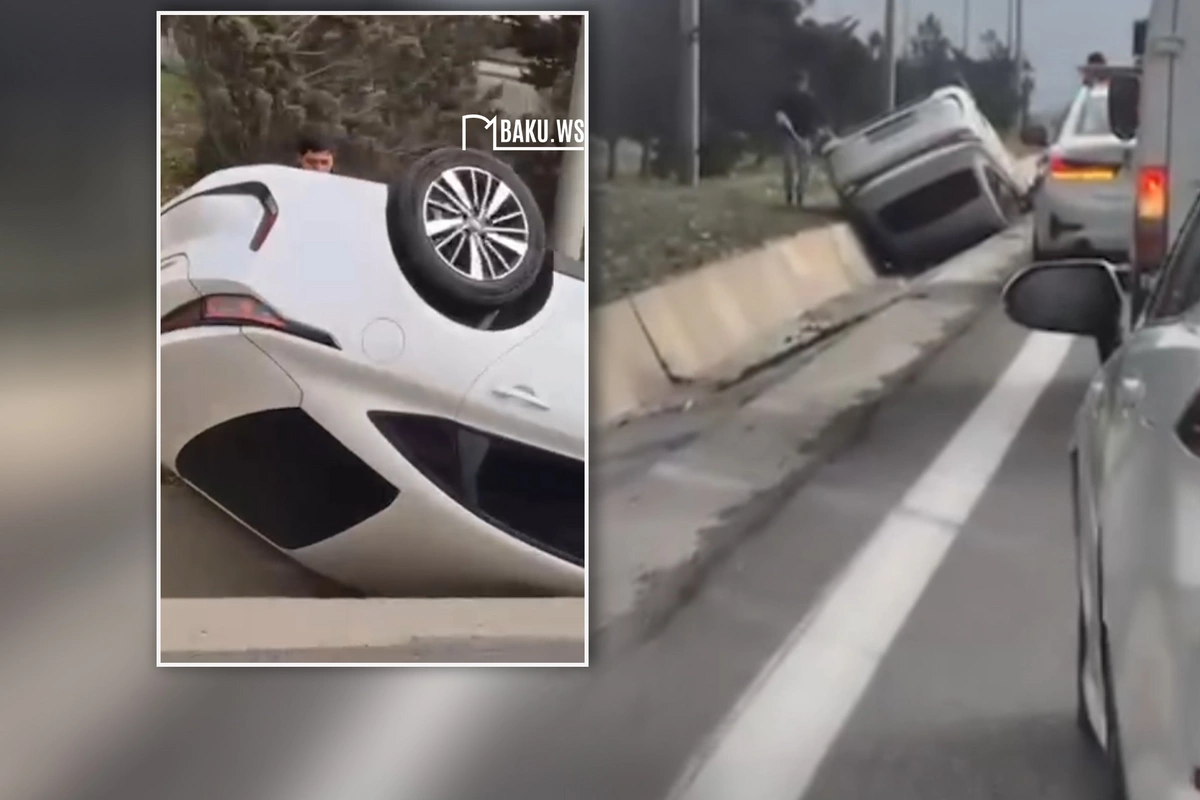 Bakıda avtomobil aşaraq yol kənarına düşdü