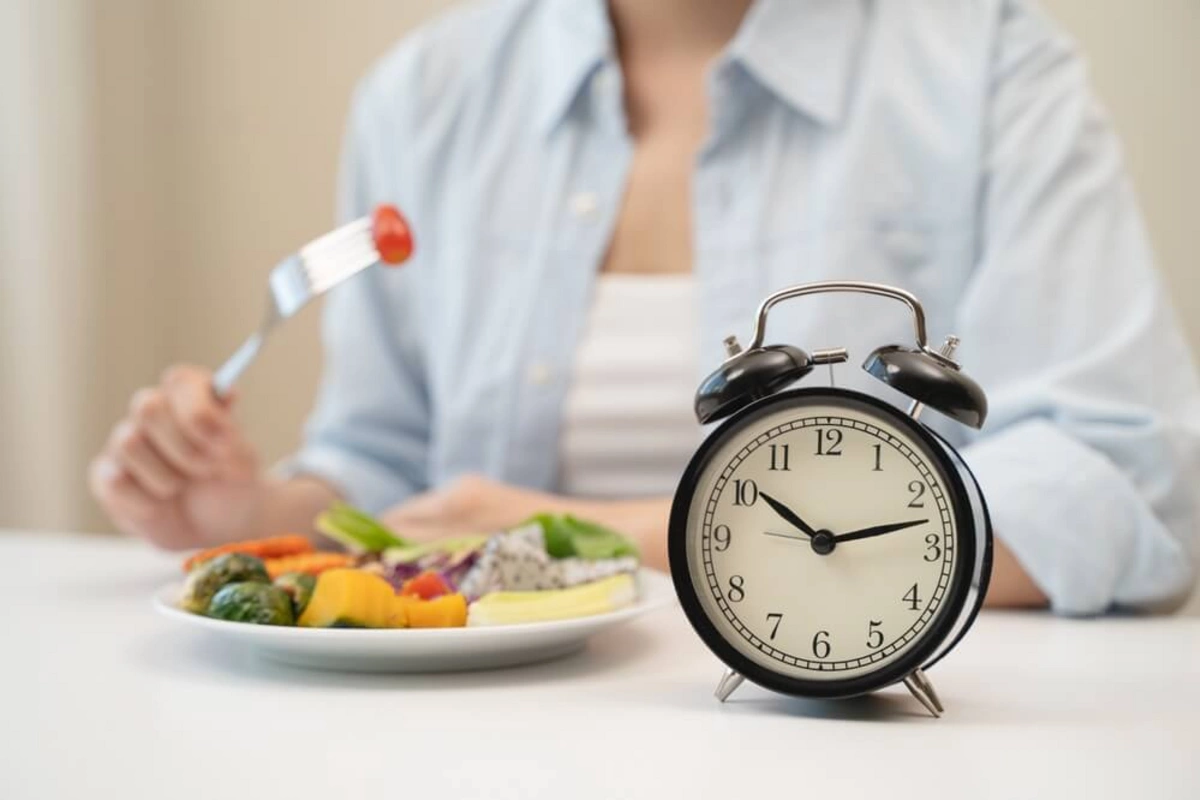 What happens to the body if you don't eat for 16 hours? What happens to the body if you don't eat for 16 hours?