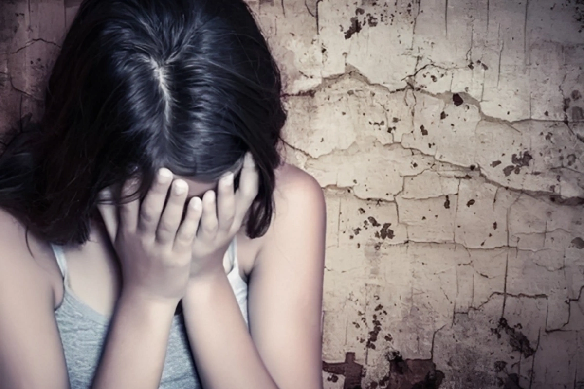 В Азербайджане вынесен приговор отцу, совершившему насилие над несовершеннолетними дочерьми