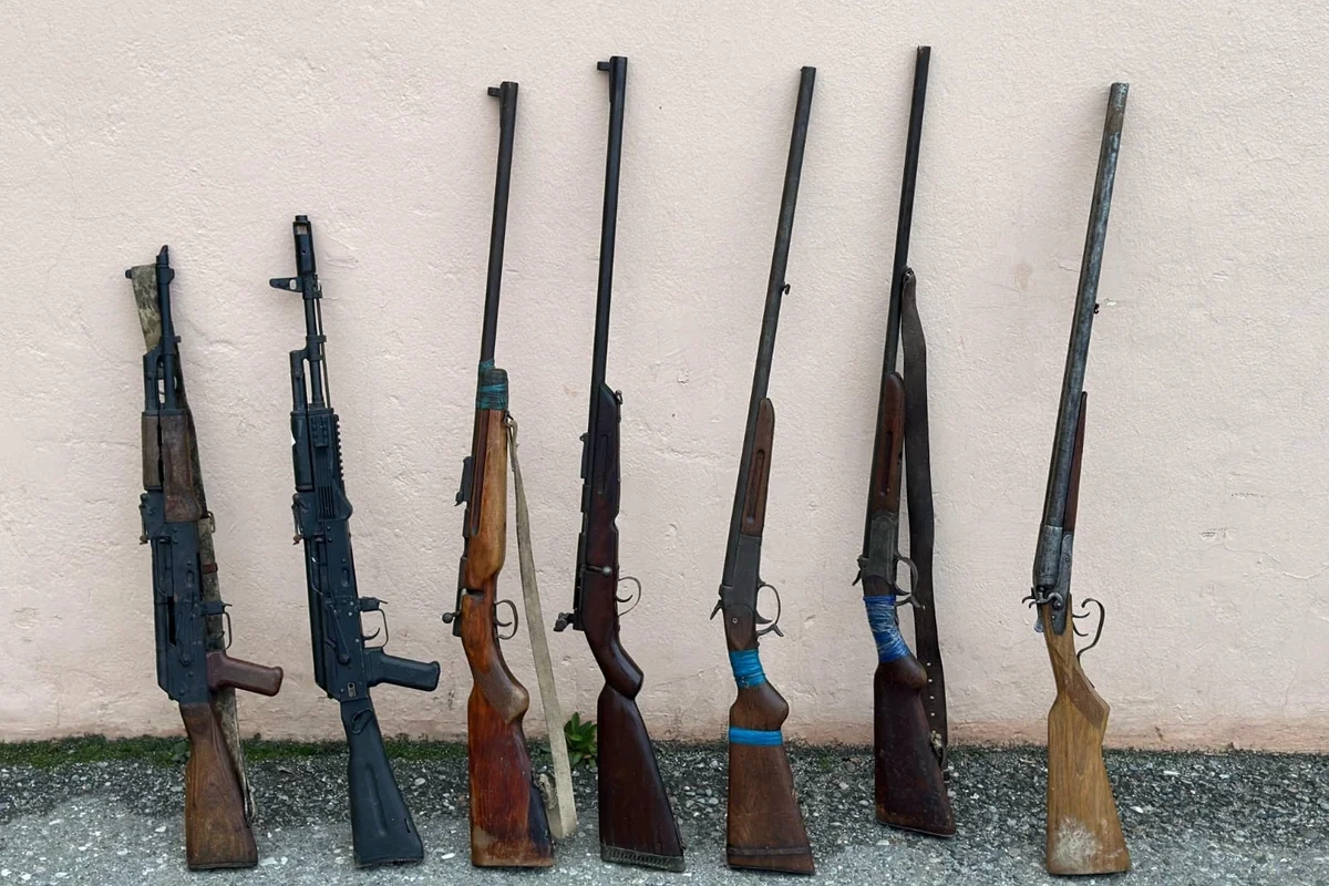Ötən gün qanunsuz saxlanan 8 silah aşkarlanıb