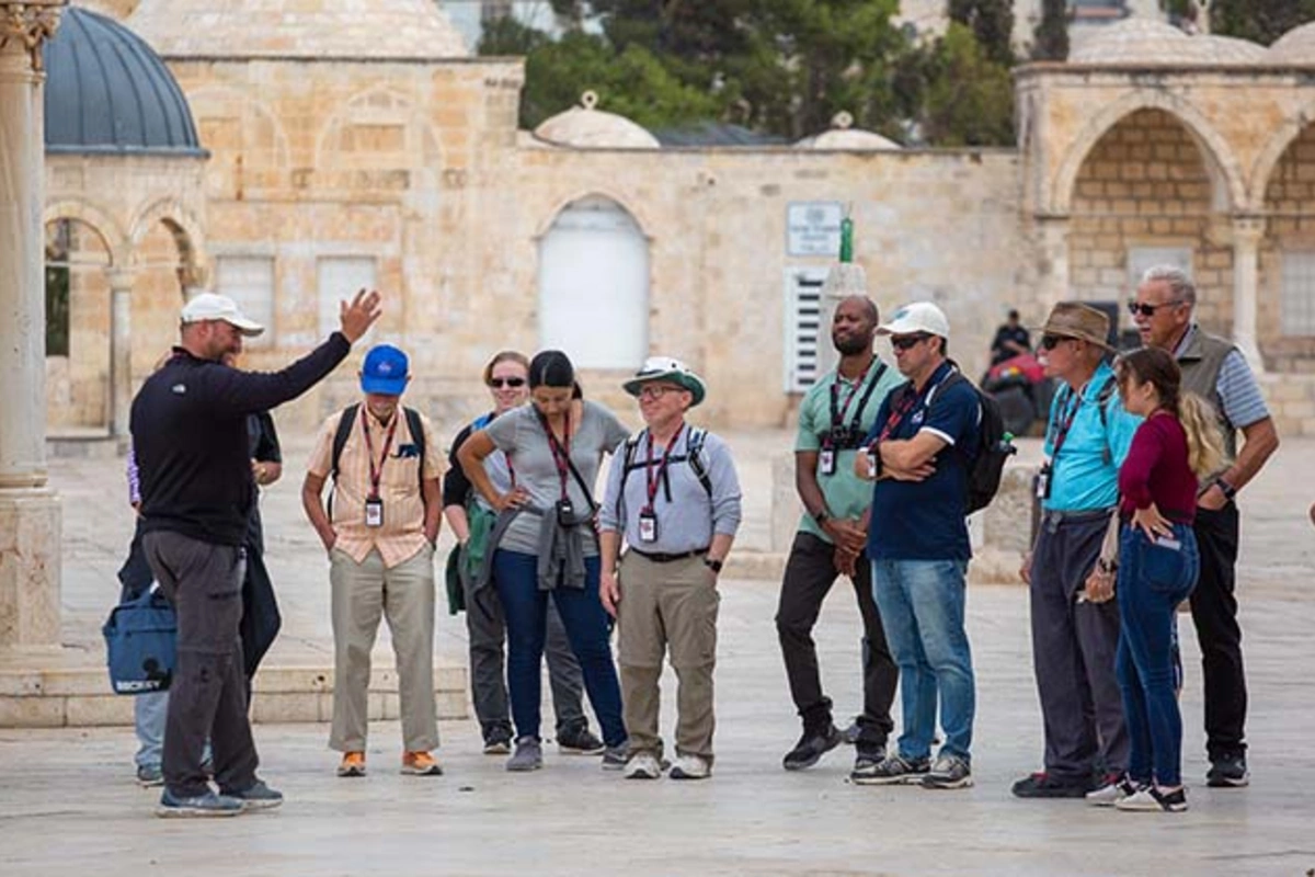 About 40 thousand tourists are stranded in Israel as a result of airspace closure About 40 thousand tourists are stranded in Israel as a result of airspace closure