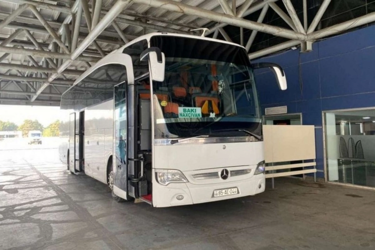 Bakı-Naxçıvan-Bakı avtobus reyslərinin fəaliyyəti bərpa olunur Bakı-Naxçıvan-Bakı avtobus reyslərinin fəaliyyəti bərpa olunur