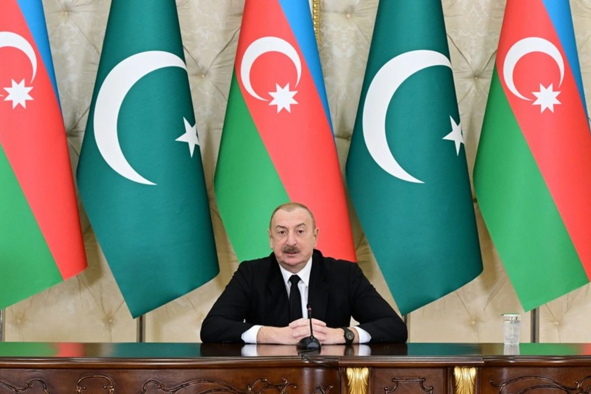 İlham Əliyev: Beynəlxalq münasibətlərin bütün məsələlərində Pakistanla bir-birimizə dəstəyi davam etdirəcəyik