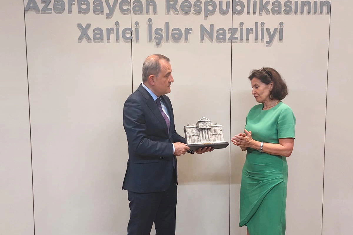 Fransanın Azərbaycandakı keçmiş səfiri ölkəni tərk etdi Fransanın Azərbaycandakı keçmiş səfiri ölkəni tərk etdi