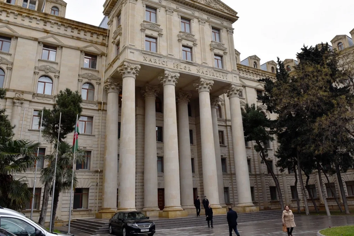 Azərbaycan XİN: Dəməşqdə BƏƏ səfirliyinə hücum Vyana Konvensiyasının pozulmasıdır