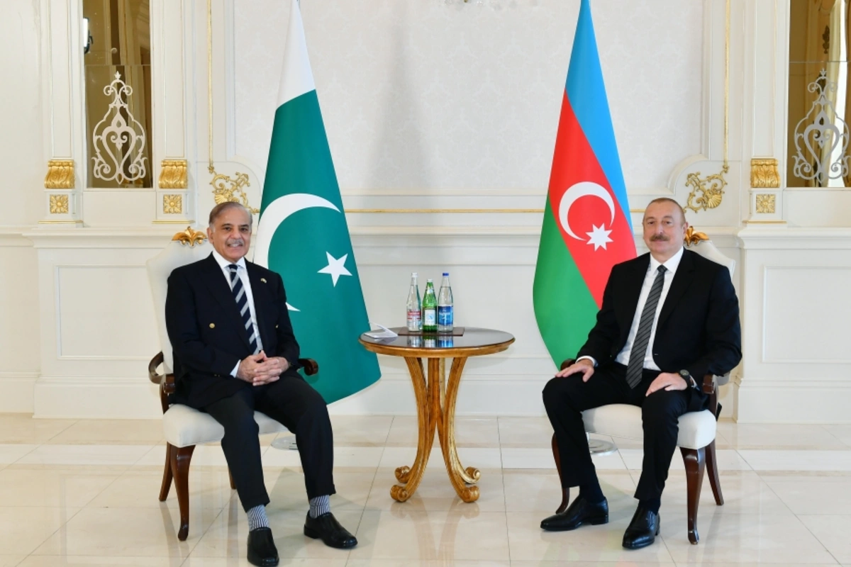 Prezident İlham Əliyev və Şahbaz Şərif arasında telefon danışığı olub