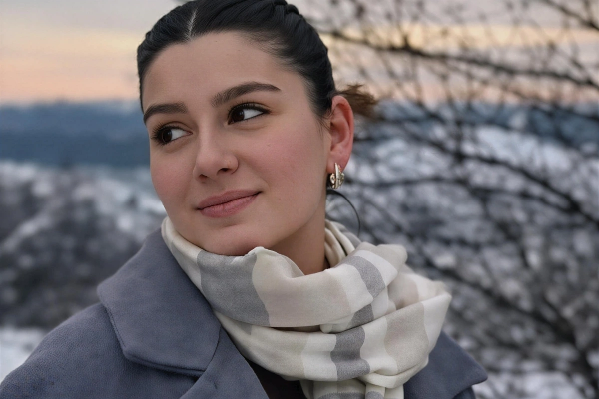 Dəm qazından boğulub ölən Şükranın FOTOSU