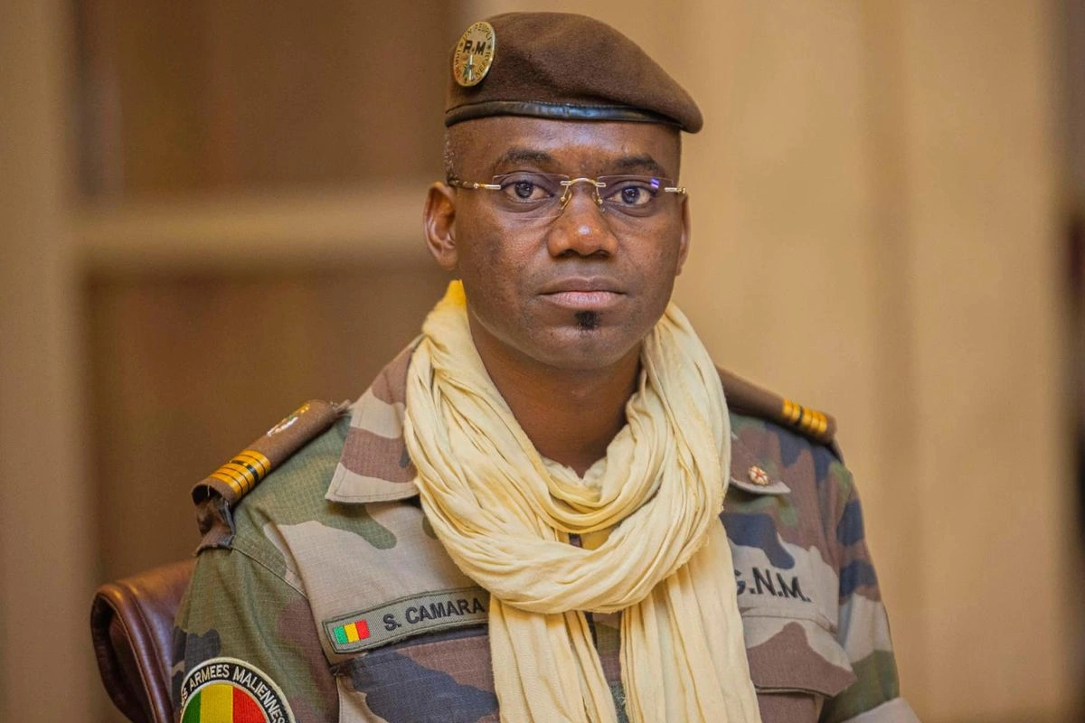 Malidə müdafiə naziri sui-qəsd nəticəsində öldü: ölkədə matəm elan olundu