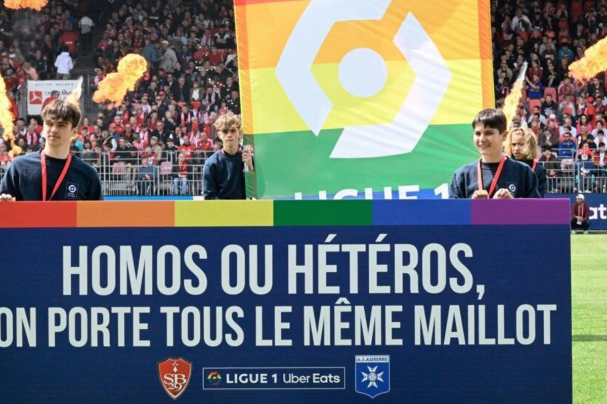 Məşhur klubun oyunçusu LGBT-ni dəstəkləmədiyi üçün diskalifikasiya edildi