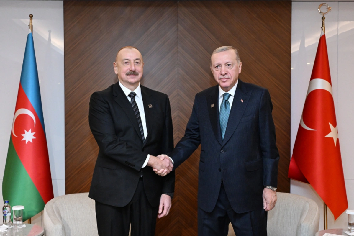 Bişkekdə İlham Əliyevin Rəcəb Tayyib Ərdoğanla görüşü olub Bişkekdə İlham Əliyevin Rəcəb Tayyib Ərdoğanla görüşü olub