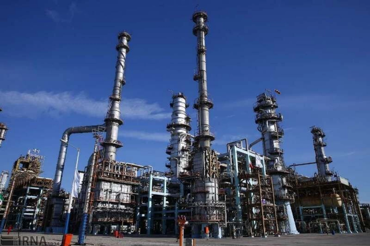 İran Neft Nazirliyi: Tehran neft emalı zavodu hücuma məruz qalmayıb İran Neft Nazirliyi: Tehran neft emalı zavodu hücuma məruz qalmayıb