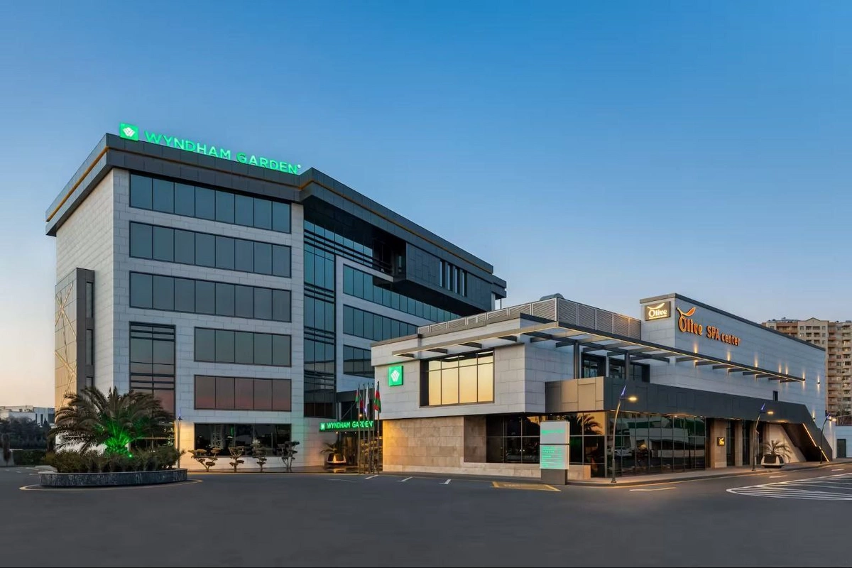 Wyndham Garden Baku hoteli xitmətinizdədir!