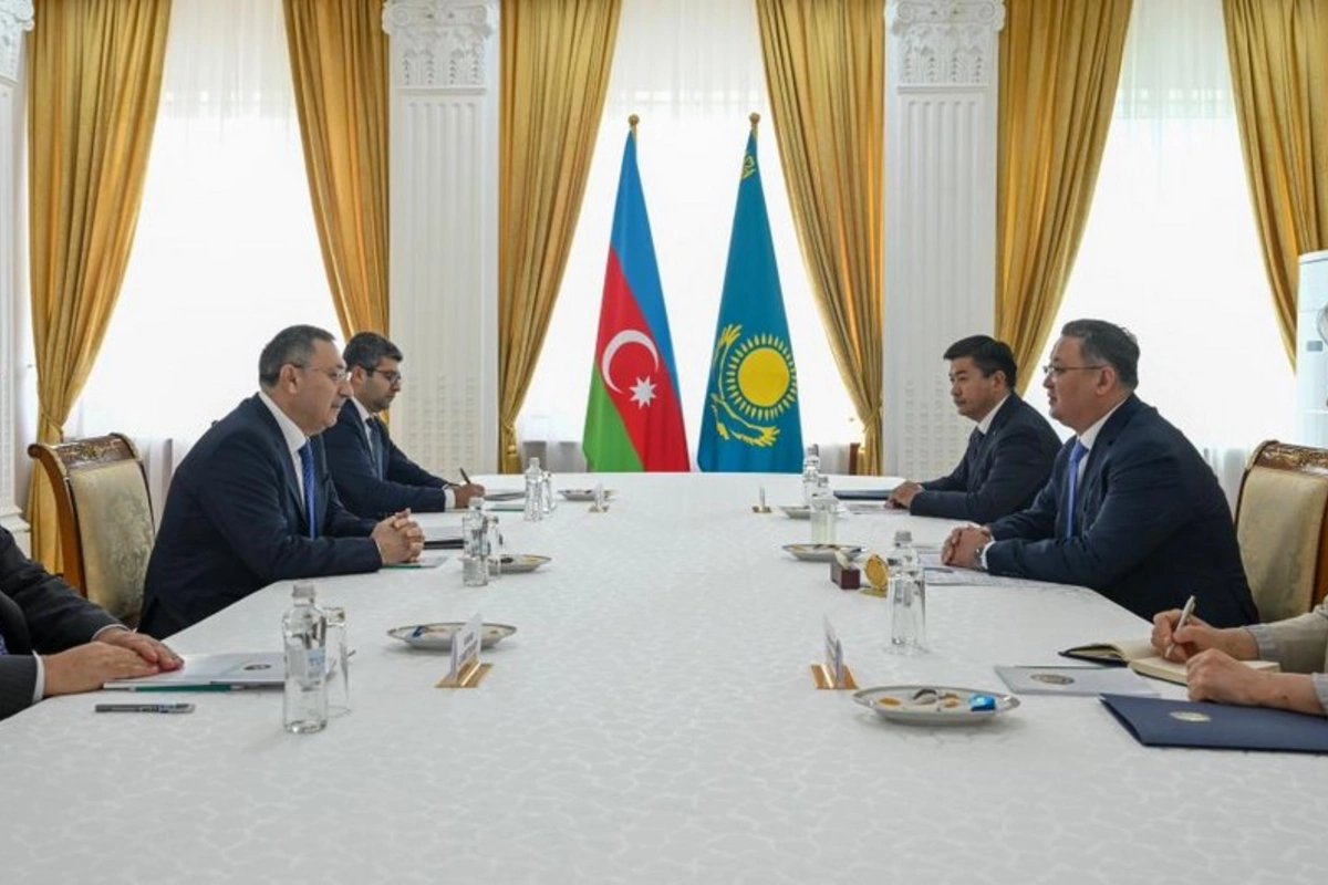 Xələf Xələfov və Murat Nurtleu Azərbaycanla Qazaxıstan arasında strateji tərəfdaşlığı müzakirə ediblər
