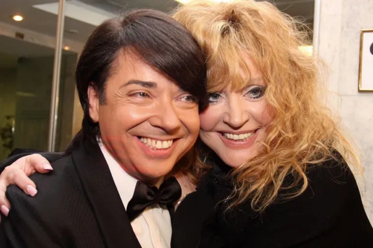 Alla Pugacheva publicly addressed the late Valentin Yudashkin Alla Pugacheva publicly addressed the late Valentin Yudashkin