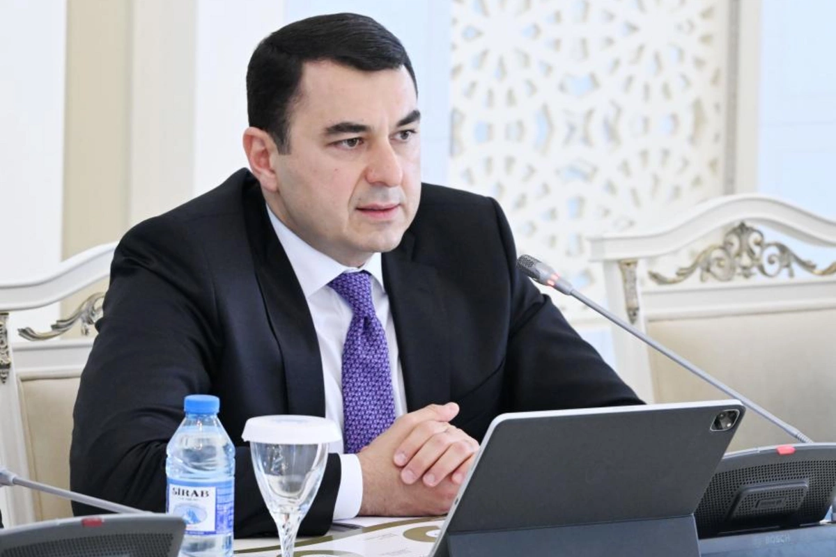 Adil Kərimli: Sertifikasiya imtahanı incəsənət müəllimlərinin maaşına təsir edə bilər