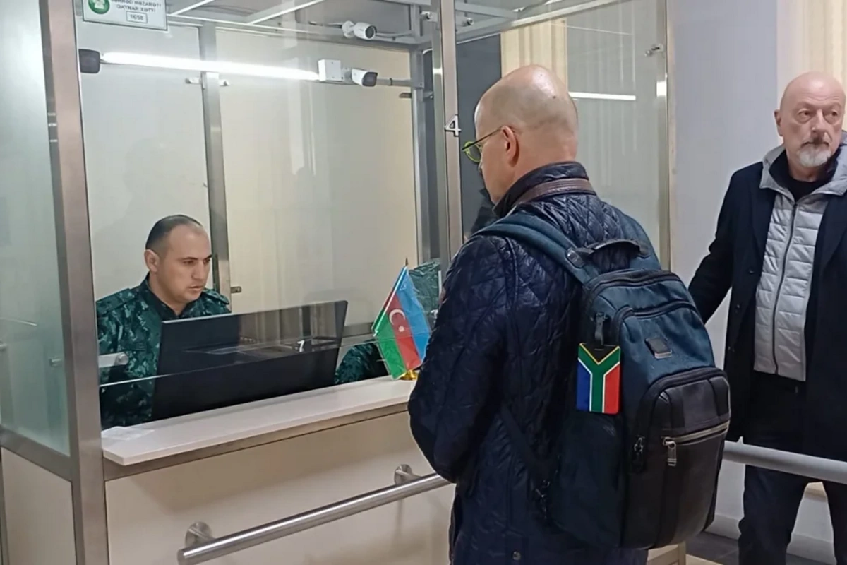 İrandan Azərbaycana 10-a yaxın diplomat təxliyə olunub