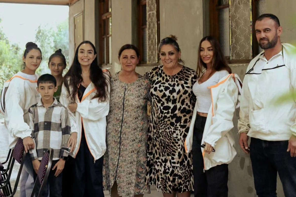 Leyla Əliyeva və Arzu Əliyeva İsmayıllı və Qəbələ rayonlarına səfər ediblər Leyla Əliyeva və Arzu Əliyeva İsmayıllı və Qəbələ rayonlarına səfər ediblər