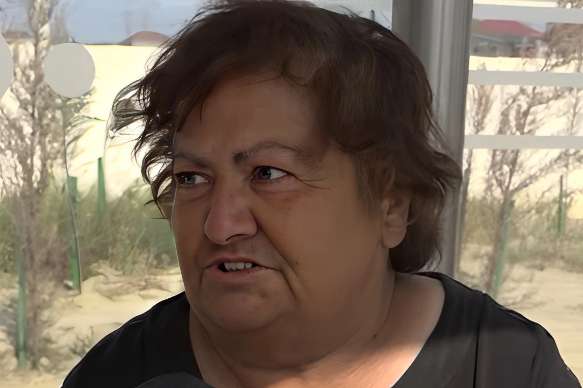 Sığınacaqdan çıxarılan qadın danışdı: Natəmiz vəziyyətdə yaşayıram, gecələr də küçədə qalıram