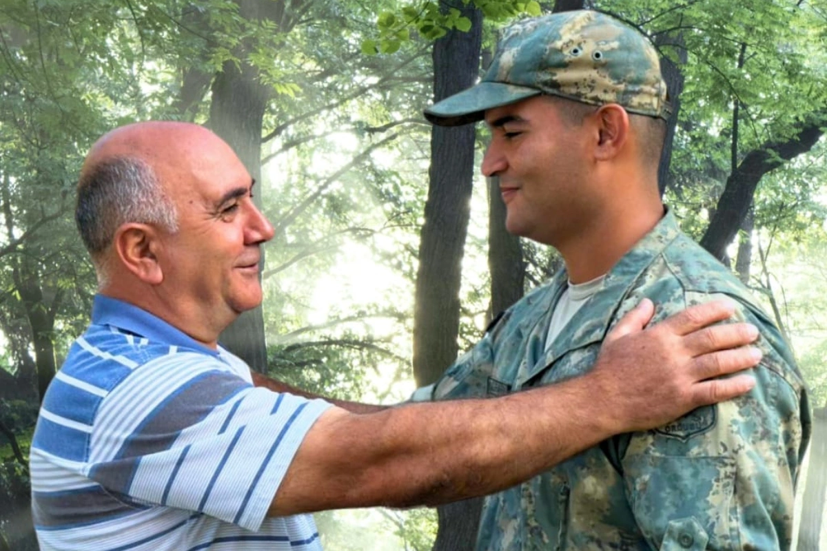 Müdafiə Nazirliyi hərbi hissələrdə görüşlə bağlı vətəndaşlara daha bir müraciət etdi Müdafiə Nazirliyi hərbi hissələrdə görüşlə bağlı vətəndaşlara daha bir müraciət etdi